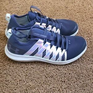 Girls under armour blue shoes 3y